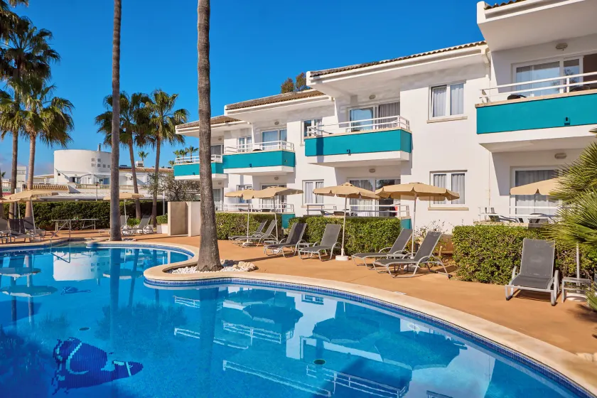 Universal Aparthotel Elisa - Image 1