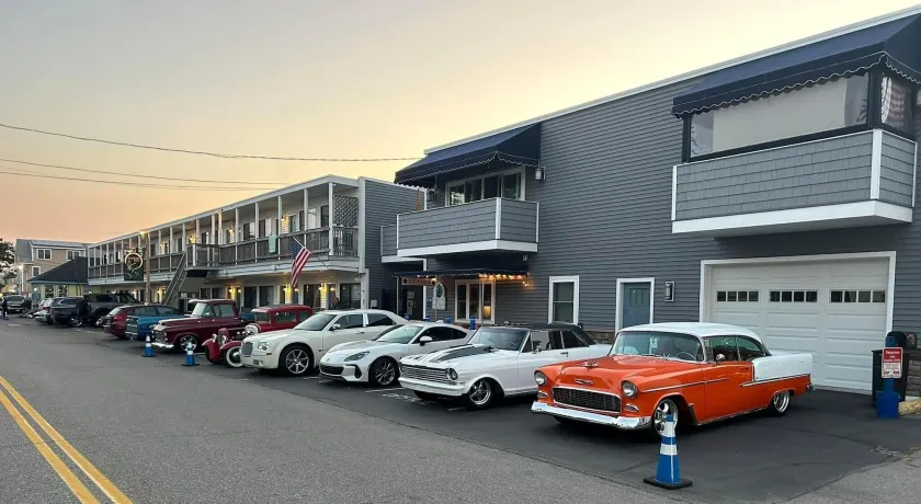 Seagrass Inn - Image 1