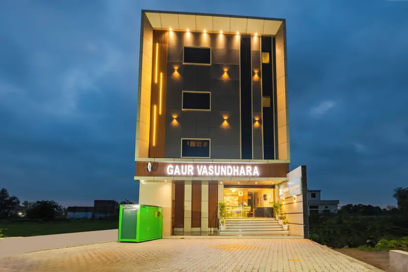Treebo Gaur Vasundhara - Image 1