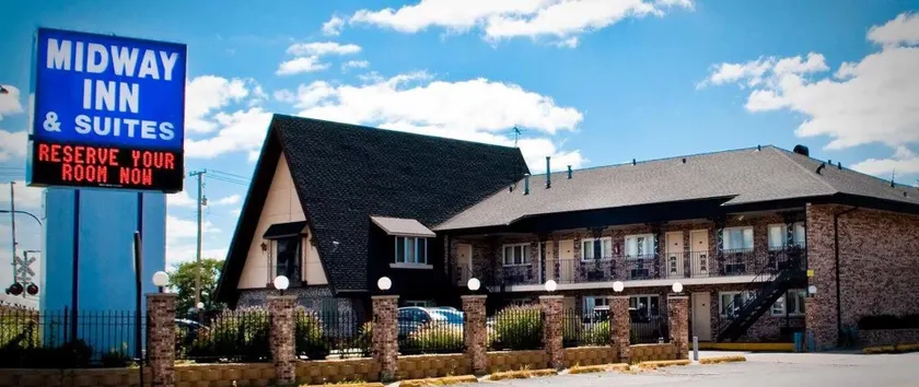 Midway Inn & Suites - Image 1