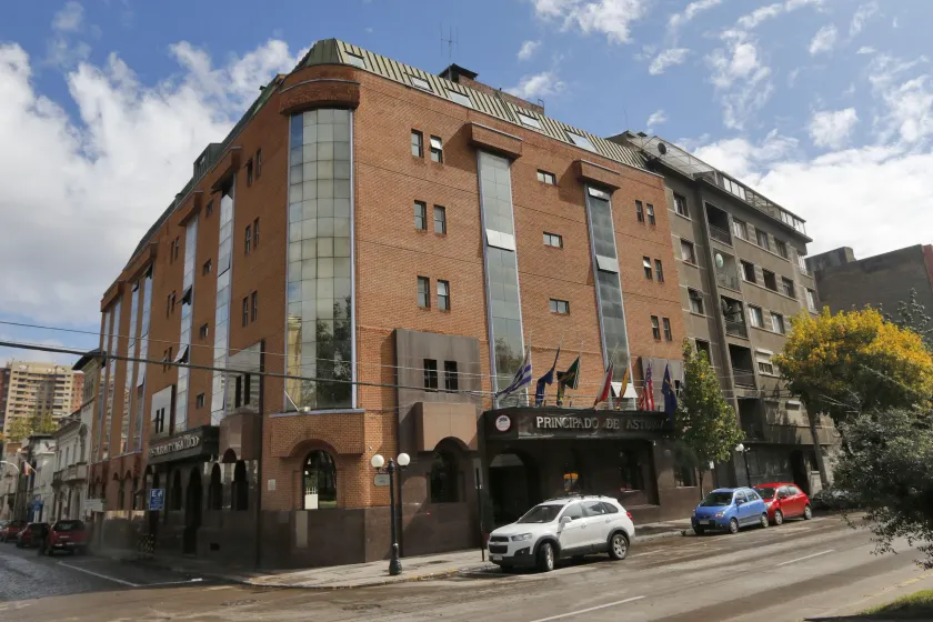 Hotel Principado de Asturias - Image 1