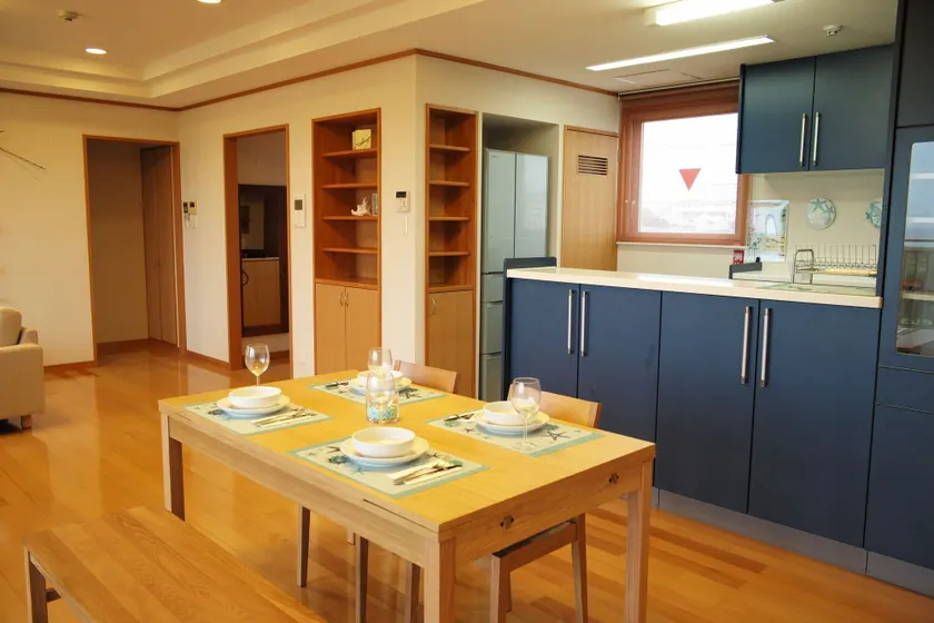 City 1500 SF 2BR condom 4F sea view - Image 1