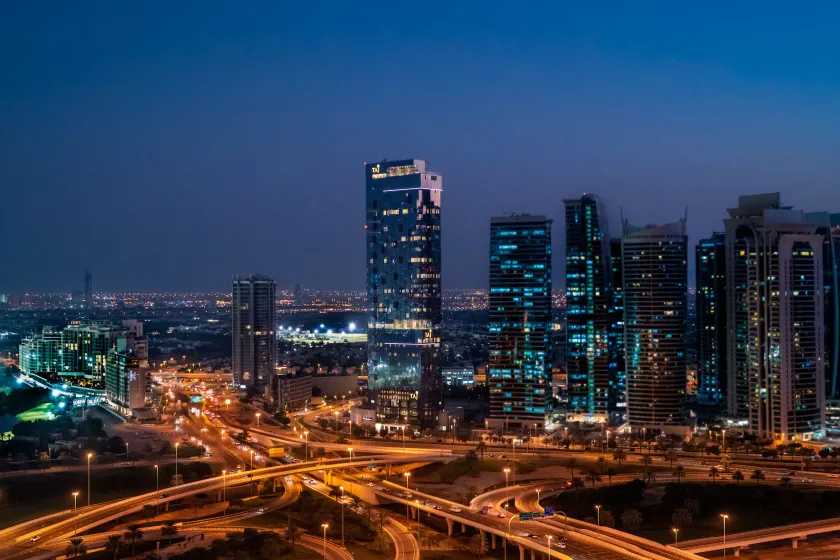Taj Jumeirah Lakes Towers - Image 1