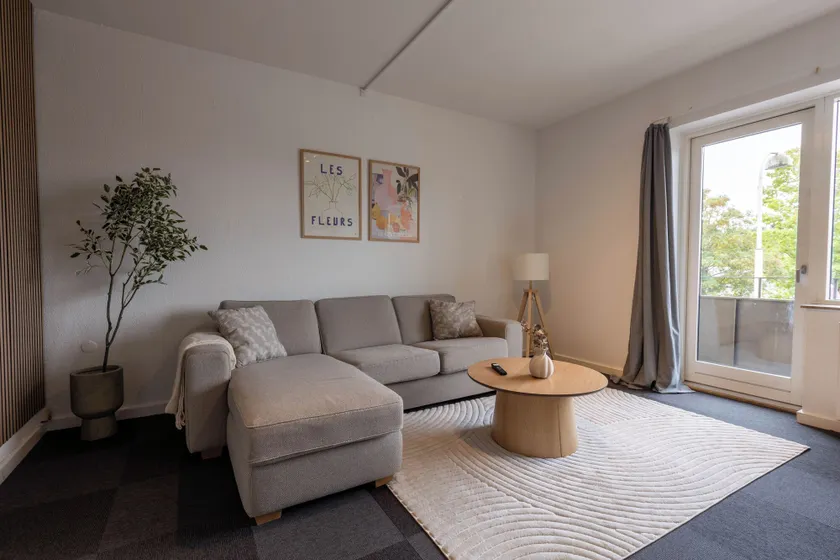 Hotel-B - Image 1