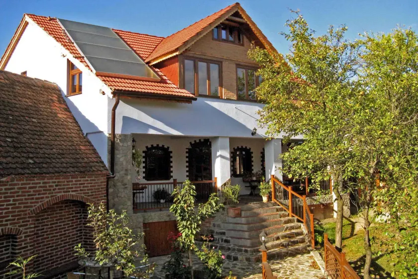 Casa Crina - Image 1