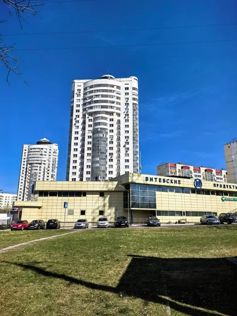 Apartment in Vitebsk Tower - Image 1