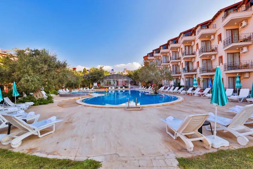 Club Hotel Gultur - Image 1