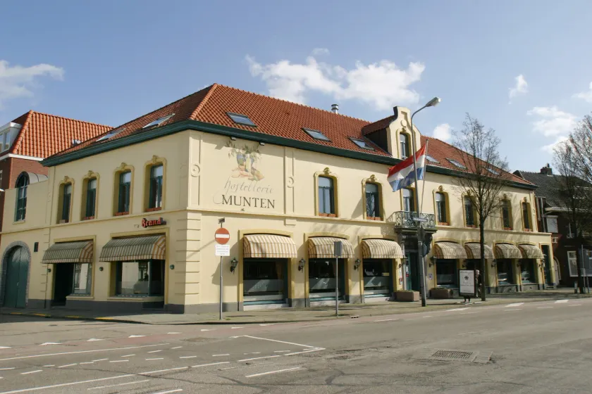 Hotel Munten - Image 1