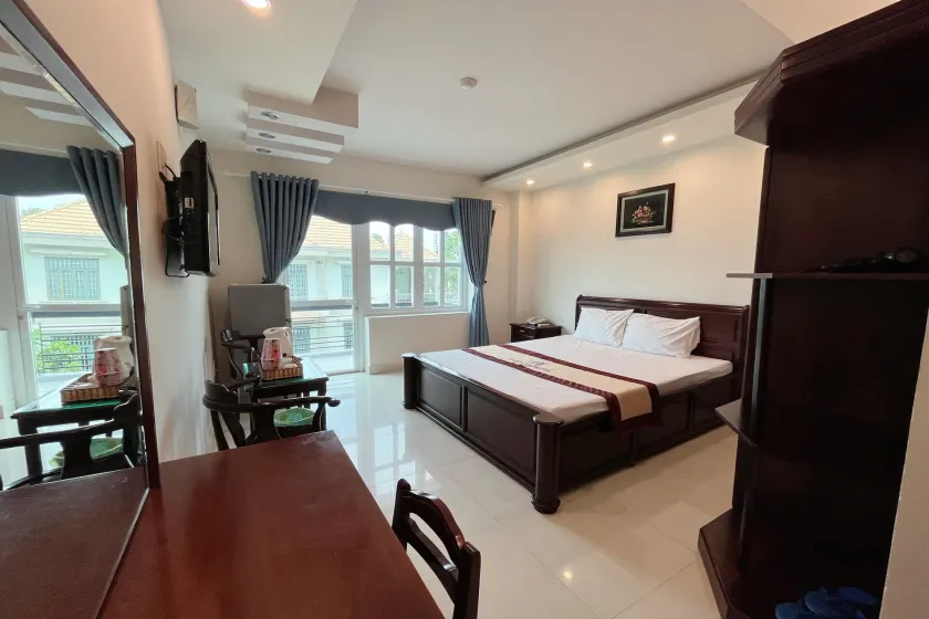 Thien Ha Hotel - Image 1