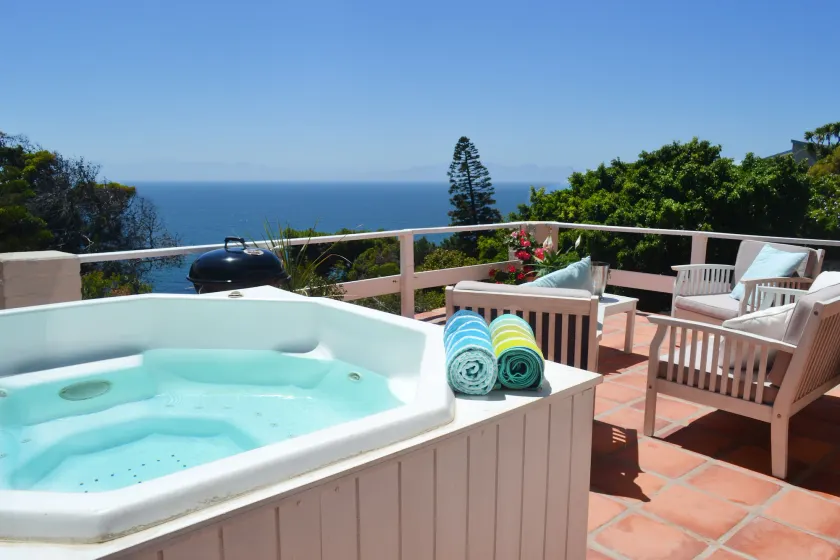 Seabreeze Luxury Two Bedroom Penthouse - Image 1
