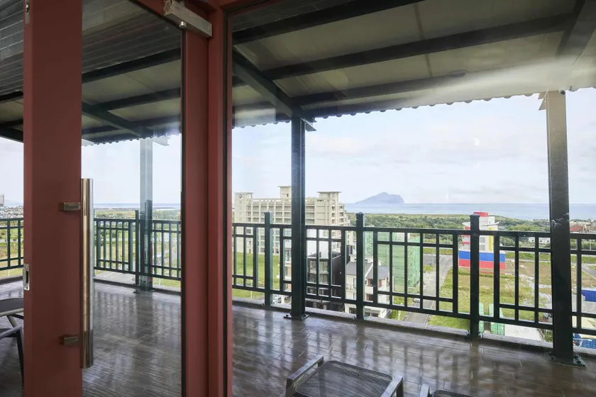 First Shanhai Hotel - Image 1