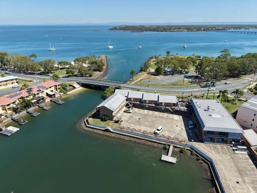 Bribie Waterways Motel - Image 1
