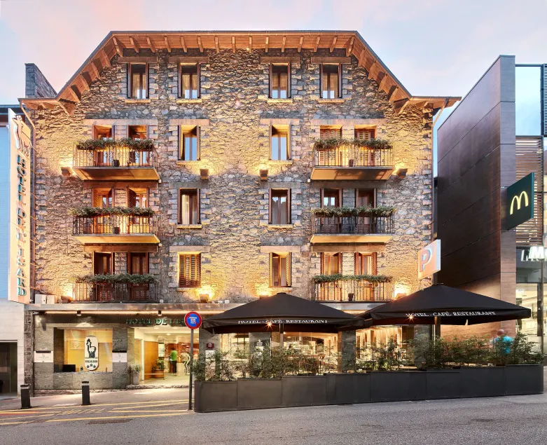 Hotel de l'Isard - Image 1