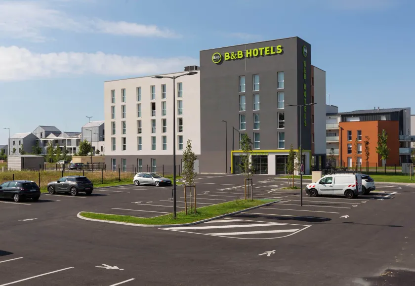 B&B HOTEL Orléans Saran 3 étoiles - Image 1