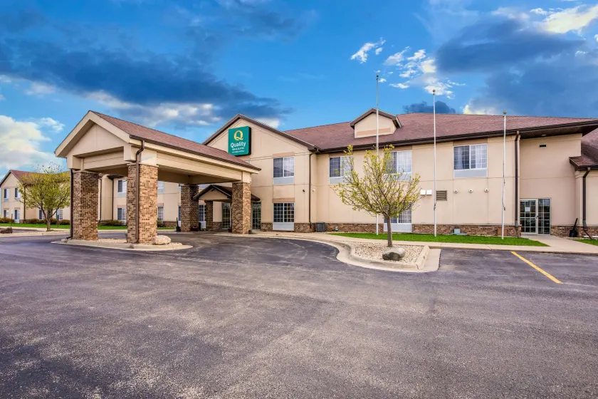 Quality Inn & Suites Lodi I-90 - Image 1