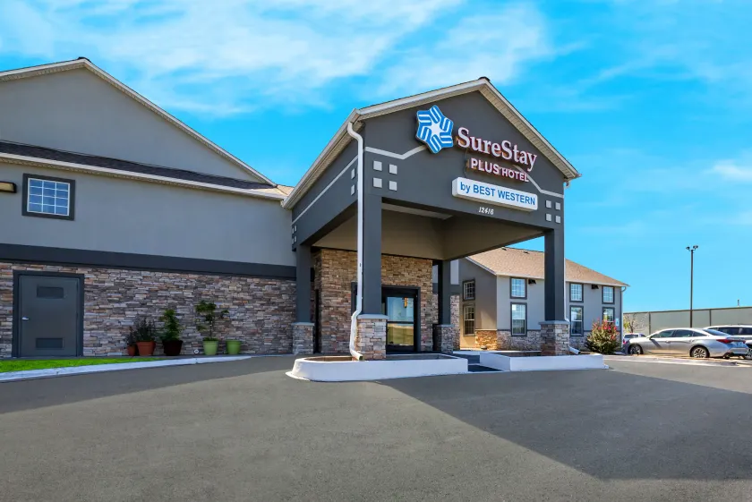 SureStay Plus Hotel by Best Western Tulsa East - Image 1