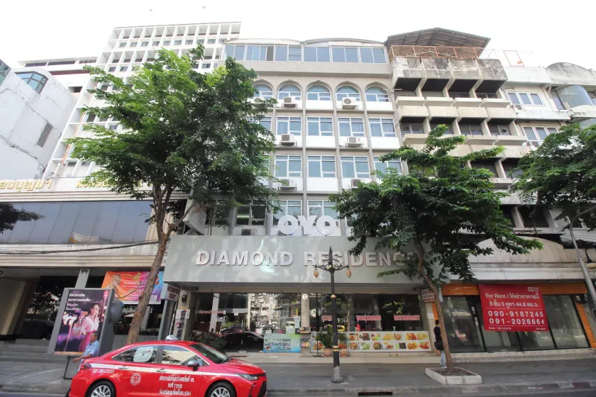 Diamond Residence Silom - Image 1