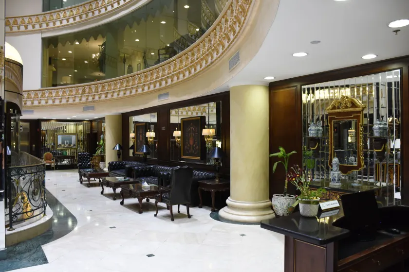 Habitat Hotel All Suites - Jeddah - Interior entrance
