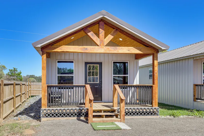 Modern Sabine River Cabin, 3 Mi to Boat Launch! - Image 1