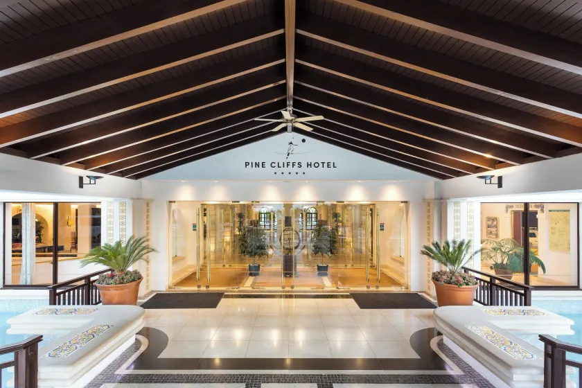 Pine Cliffs Hotel, a Luxury Collection Resort, Algarve - Salon du hall