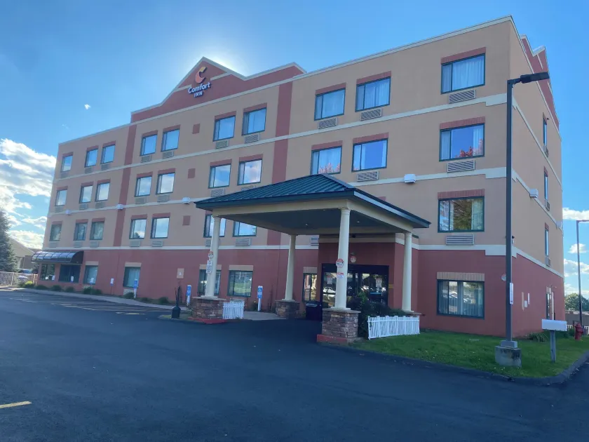 Comfort Inn East Windsor - Springfield - Image 1