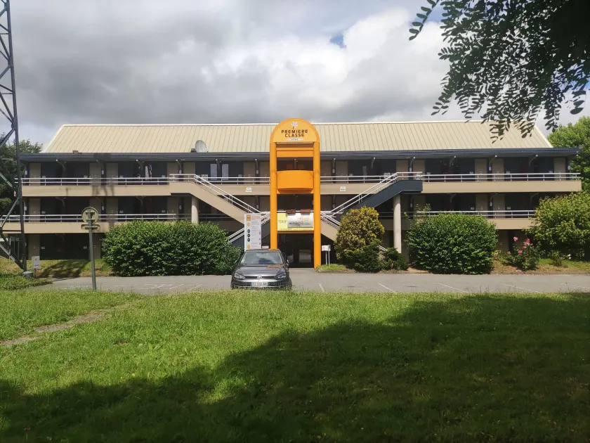 Hôtel Première Classe Vannes - Image 1