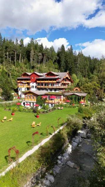 Parkhotel Sole Paradiso - Image 1