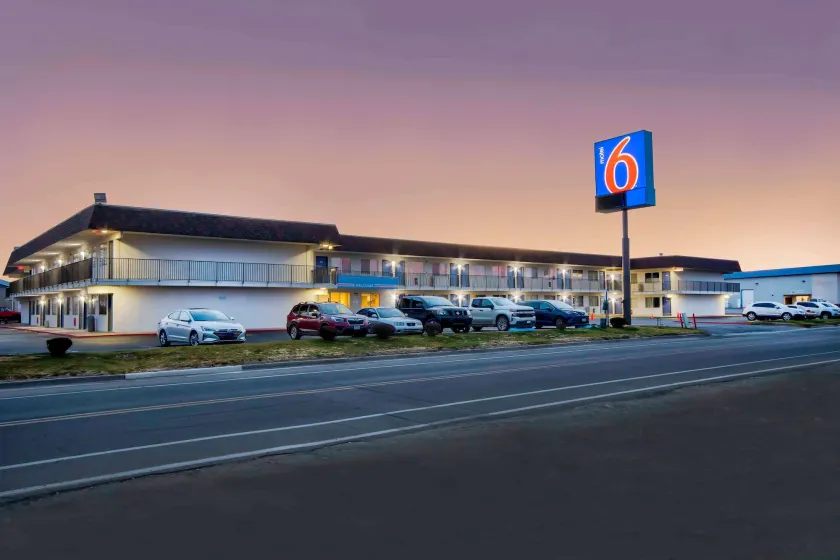 Motel 6-Farmington, NM - Image 1