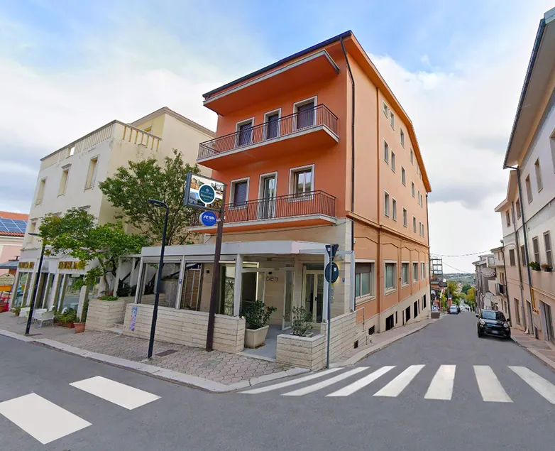 HOTEL HOUSE GARGANO - Image 1