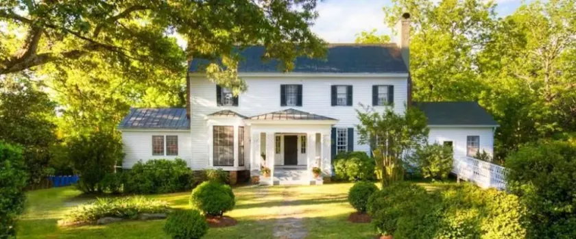 Oak Grove Bed and Breakfast - Image 1