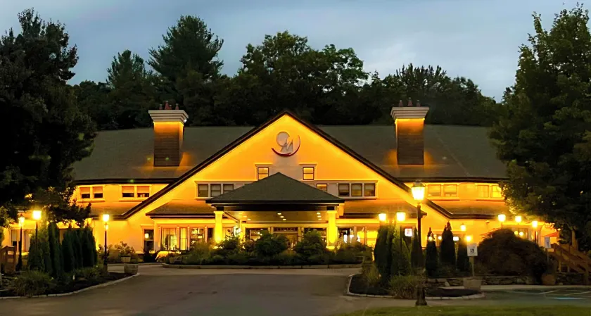 Chateau Merrimack Hotel & Spa - Image 1