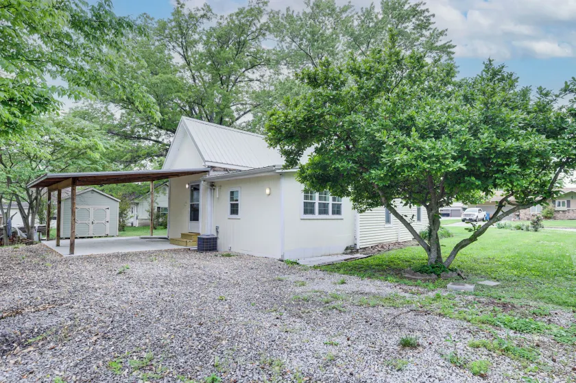 Cozy Carterville Home: 3 Mi to Crab Orchard Lake! - Innenbereich