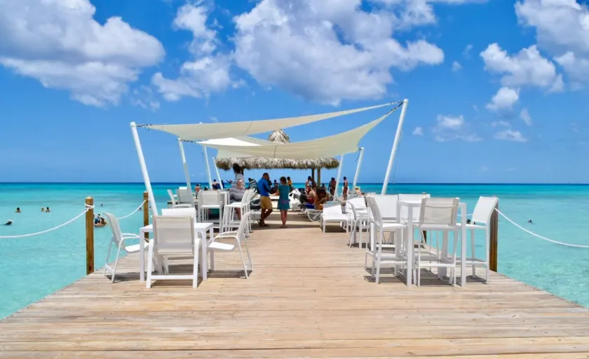 Bayahibe Cadaquez Caribe Beachfront Apt next to Dreams & Catalonia Resorts  - Image 1