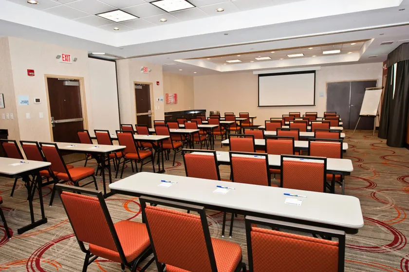 Holiday Inn Express & Suites Columbus - Easton Area by IHG - Image 1