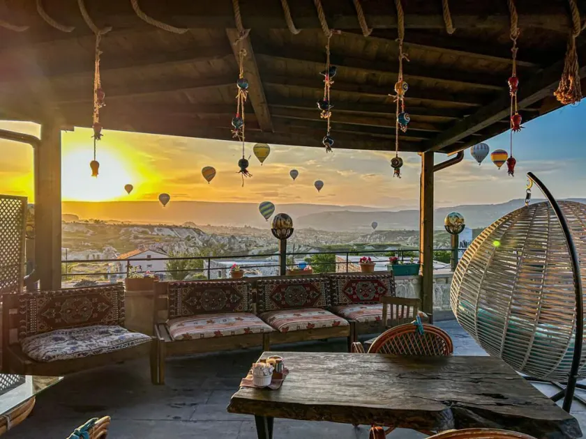 Nova Cave Hotel - Image 1