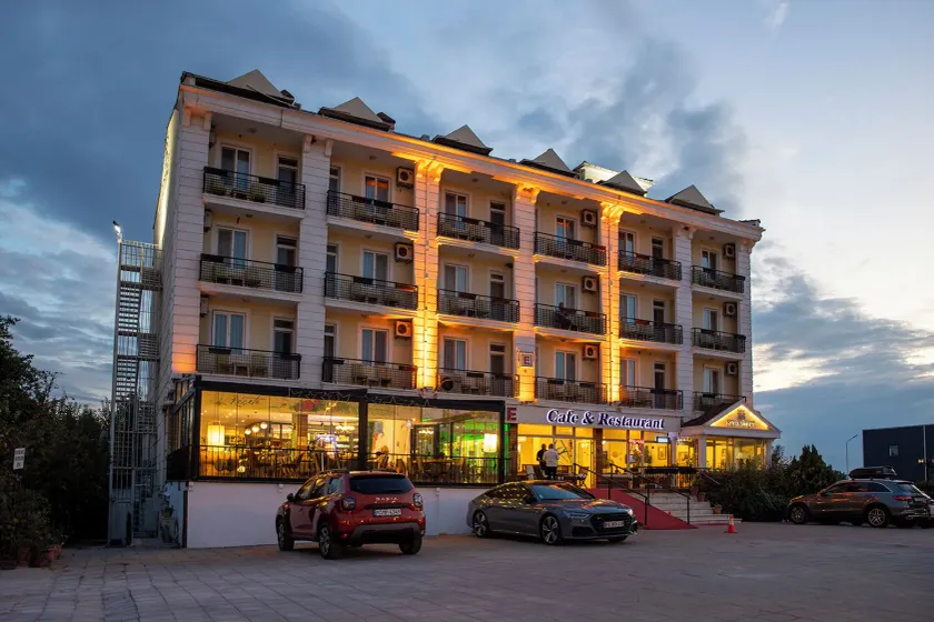 Hotel Simsek - Image 1