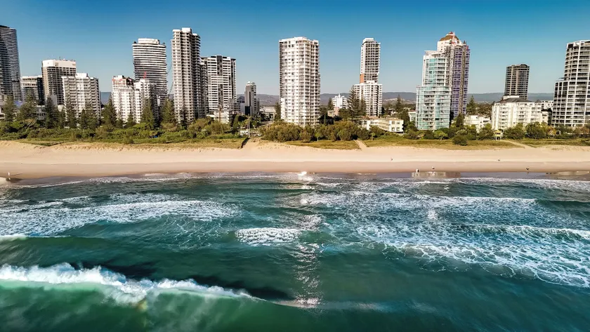 Talisman Beachside Broadbeach - Image 1