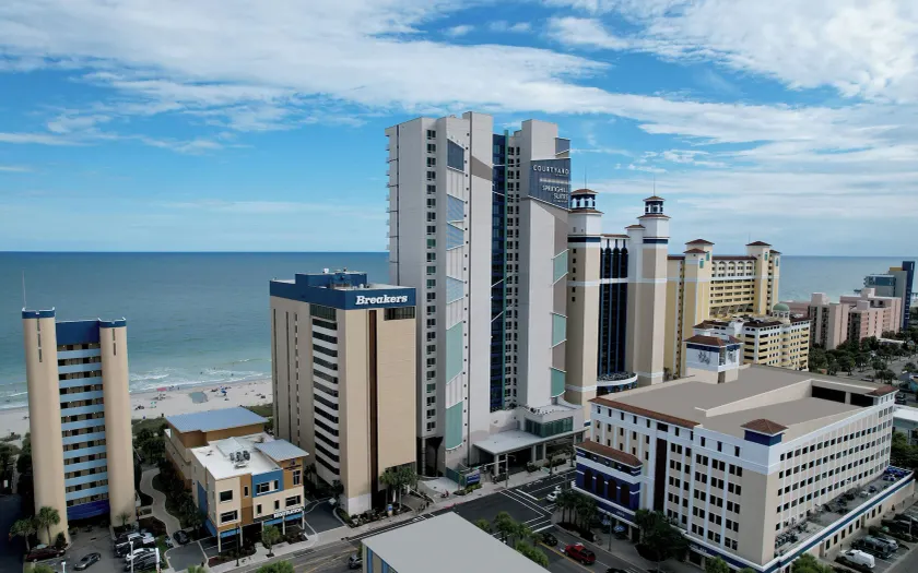 Breakers Resort Hotel - Image 1