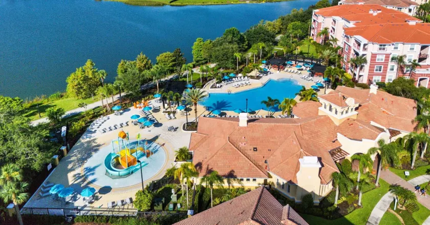 Vista Cay Resort by Millenium at Universal Blvd - Image 1