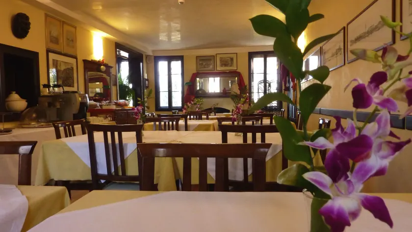 Villa Alberti Hotel - Image 1