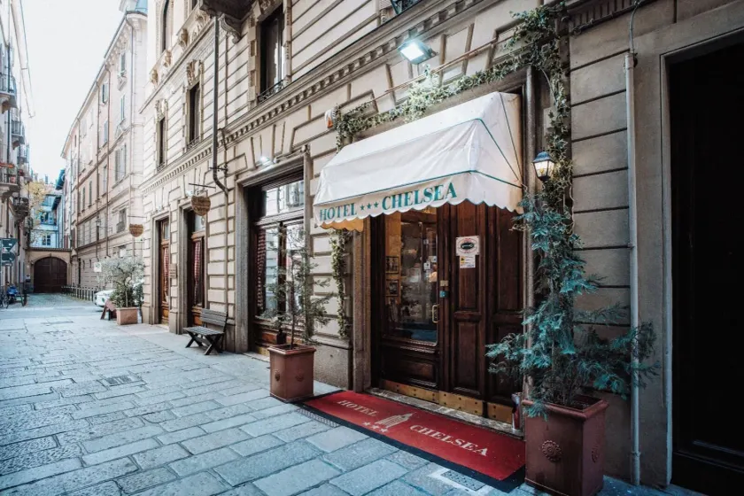 Hotel Chelsea - Image 1