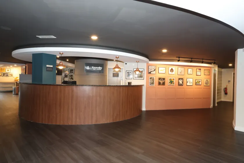 Knowsley Inn & Lounge - Reception