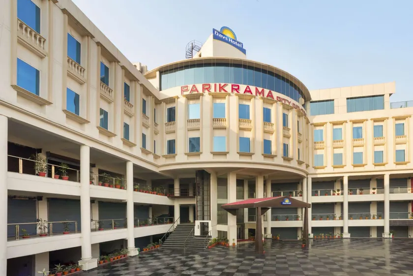 Days Hotel by Wyndham Jalandhar Jyoti Chowk - Image 1
