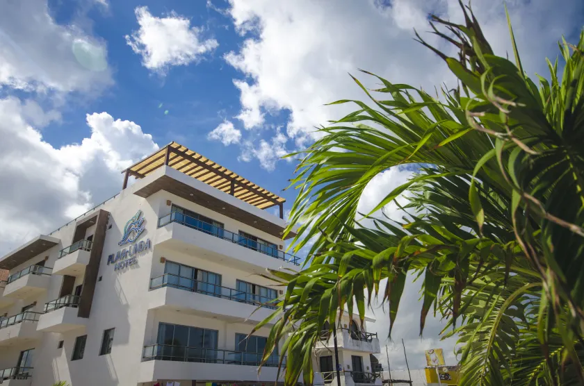 Playa Linda Hotel - Image 1