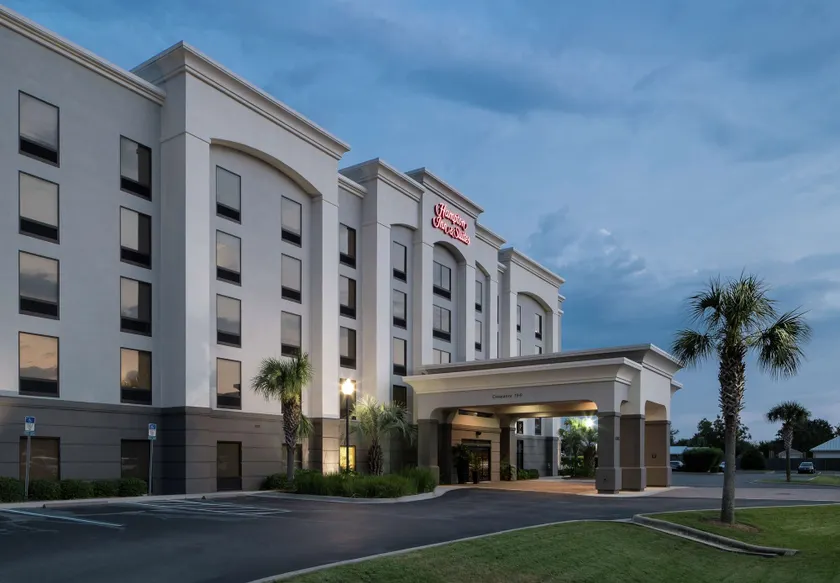 Hampton Inn & Suites Panama City Beach-Pier Park Area - Image 1
