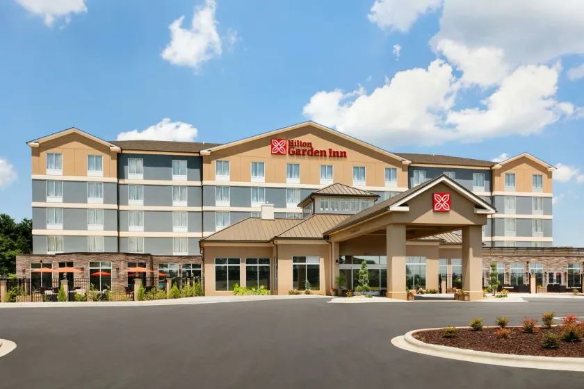 Hilton Garden Inn Statesville - Image 1