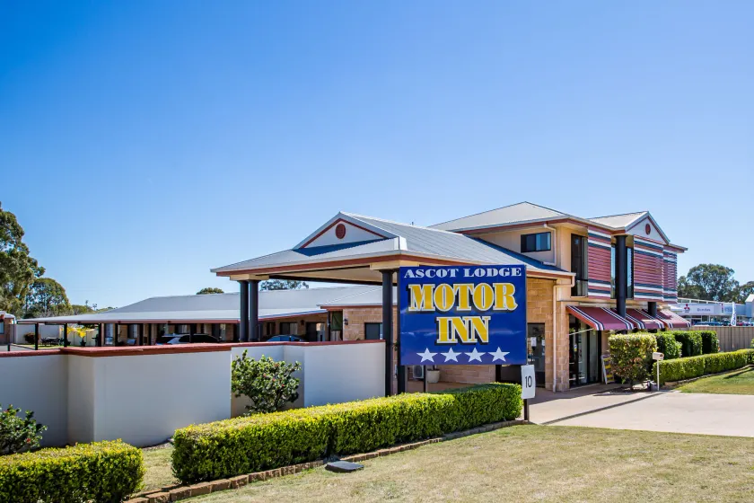 Ascot Lodge Motor Inn - Image 1
