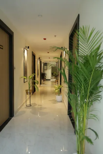 Hotel Amber Inn - 800m from Prayagraj Junction - Lobby