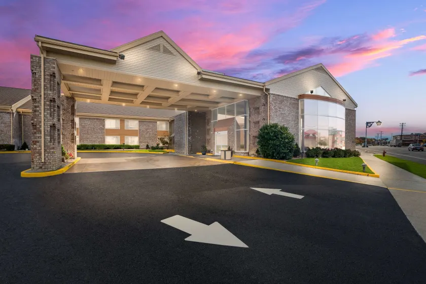 Best Western Plus Gold Country Inn - Image 1