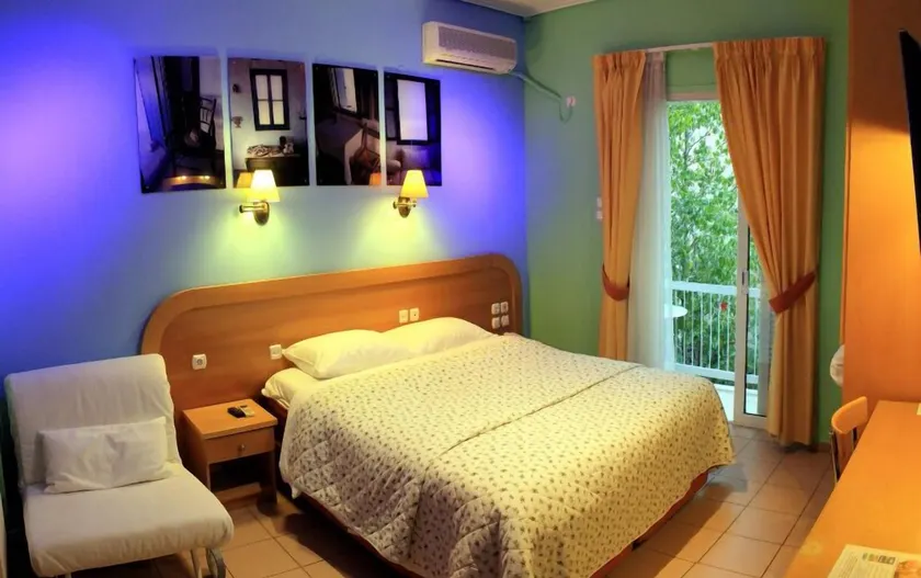Hotel Segas - Image 1